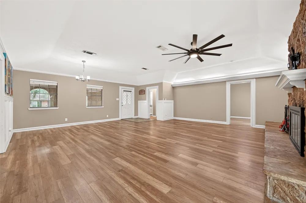 5607 Avenue M 1/2 Santa Fe, TX 77510