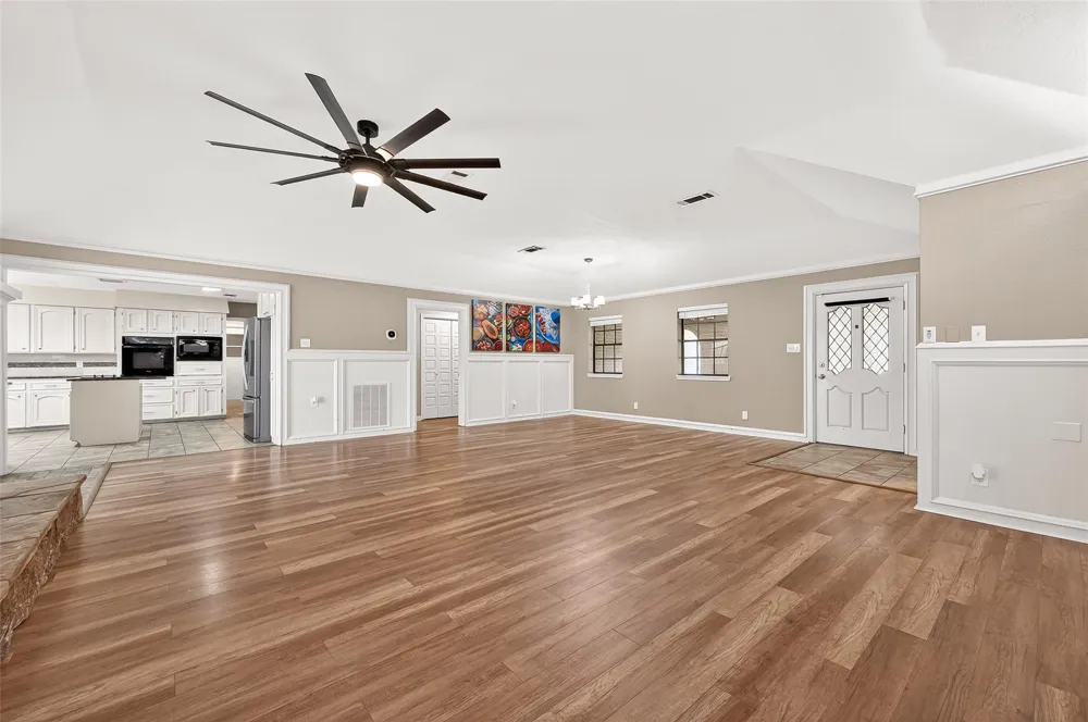 5607 Avenue M 1/2 Santa Fe, TX 77510