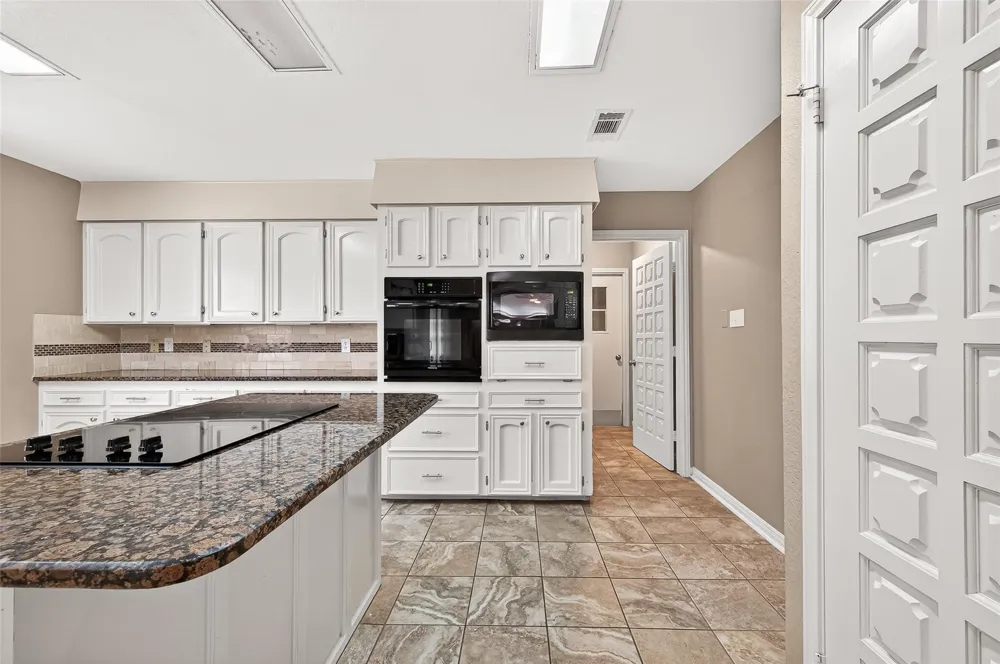 5607 Avenue M 1/2 Santa Fe, TX 77510