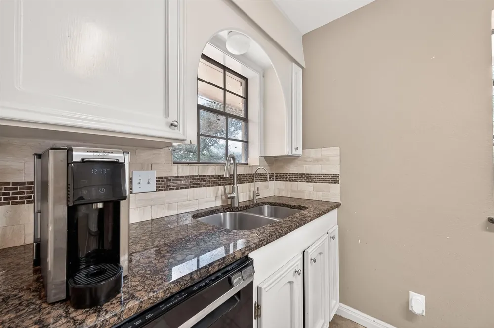 5607 Avenue M 1/2 Santa Fe, TX 77510