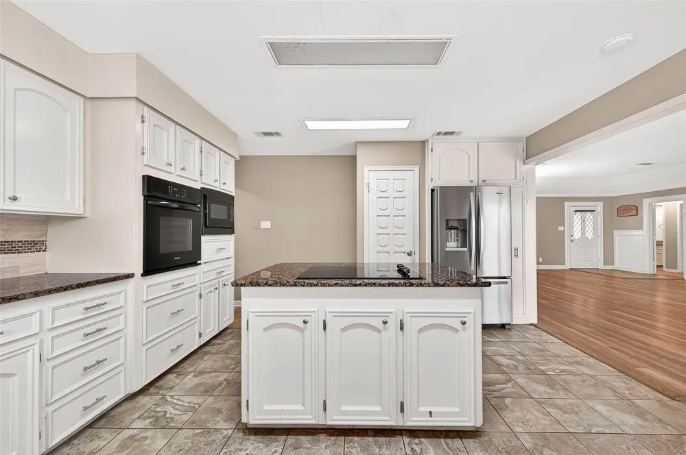 5607 Avenue M 1/2 Santa Fe, TX 77510