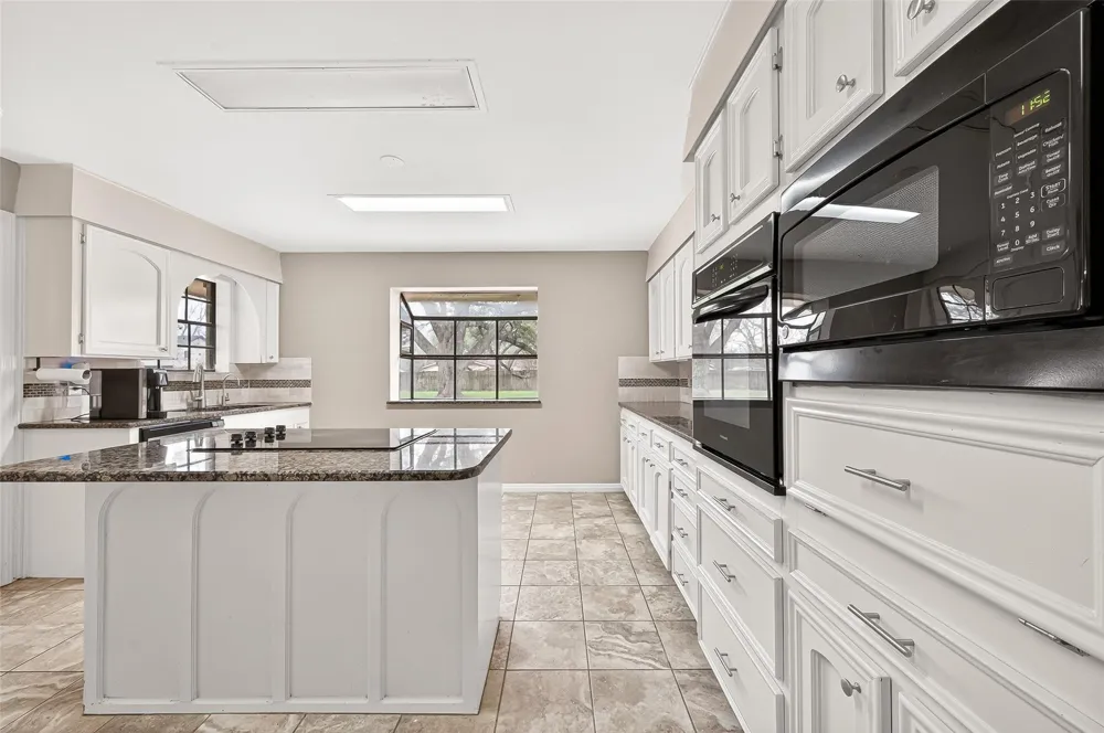 5607 Avenue M 1/2 Santa Fe, TX 77510