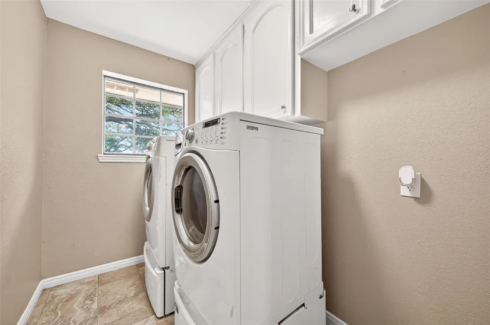 5607 Avenue M 1/2 Santa Fe, TX 77510