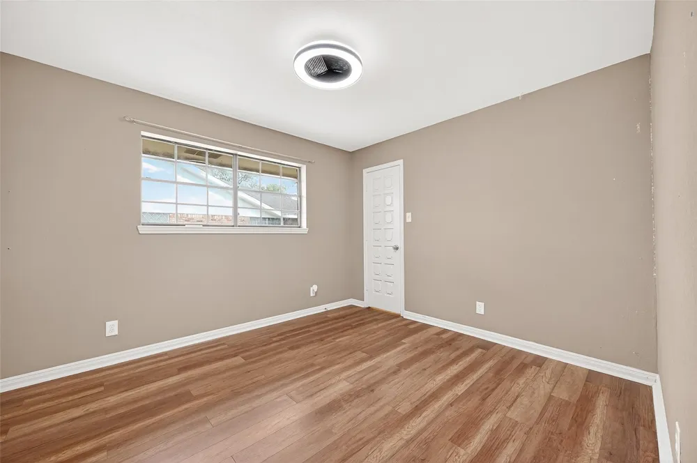 5607 Avenue M 1/2 Santa Fe, TX 77510