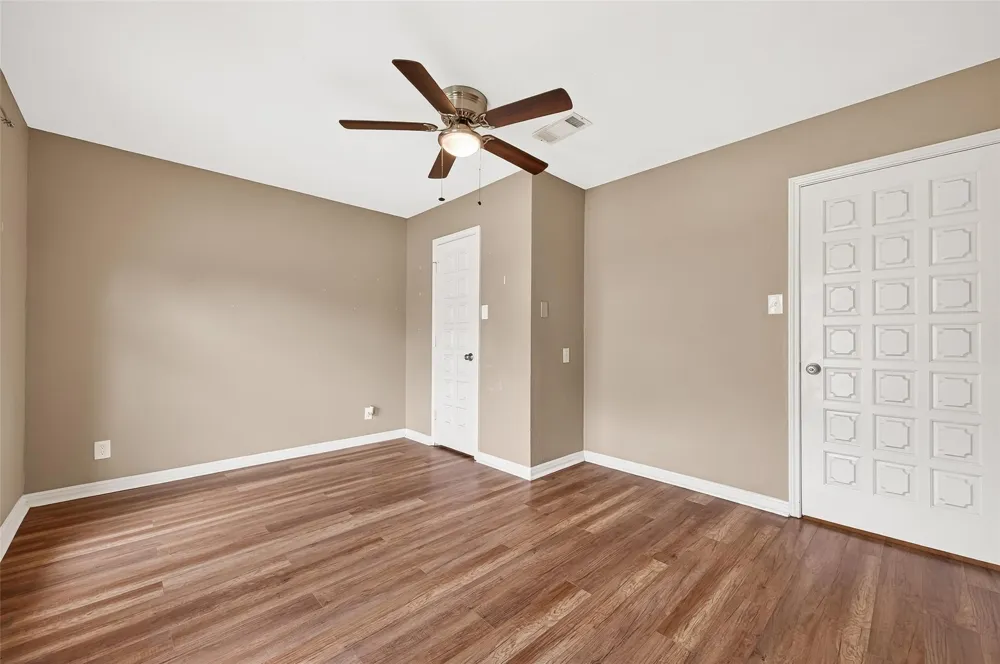 5607 Avenue M 1/2 Santa Fe, TX 77510