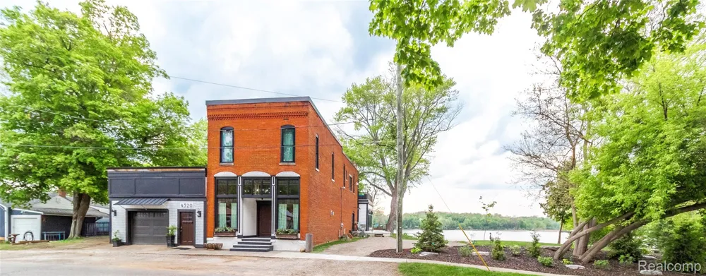 4520 Water Street Columbiaville Village, MI 48421