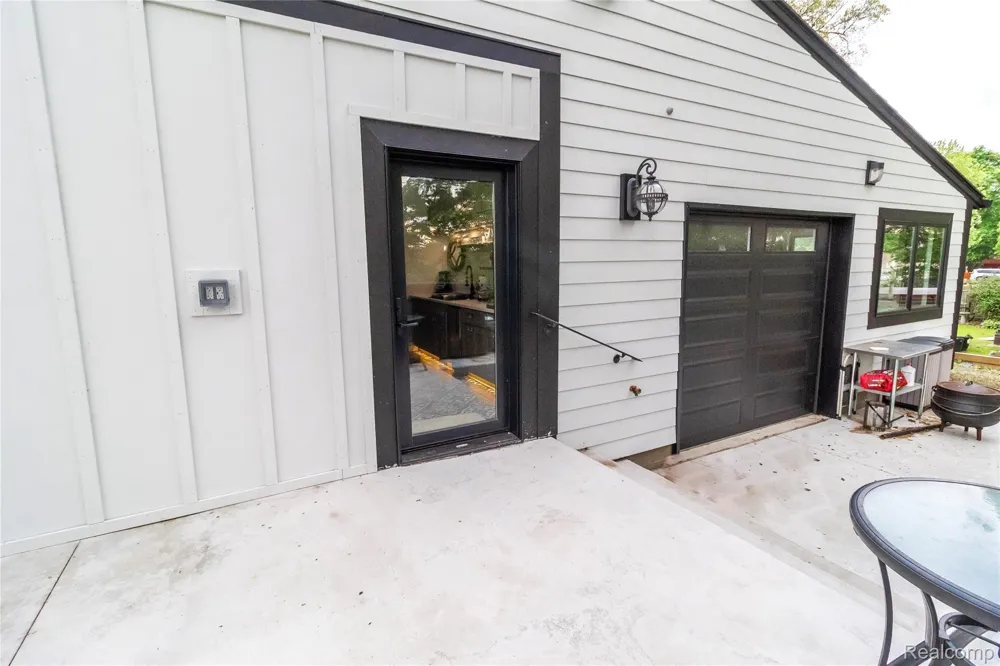 4520 Water Street Columbiaville Village, MI 48421