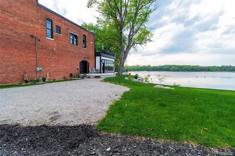 4520 Water Street Columbiaville Village, MI 48421