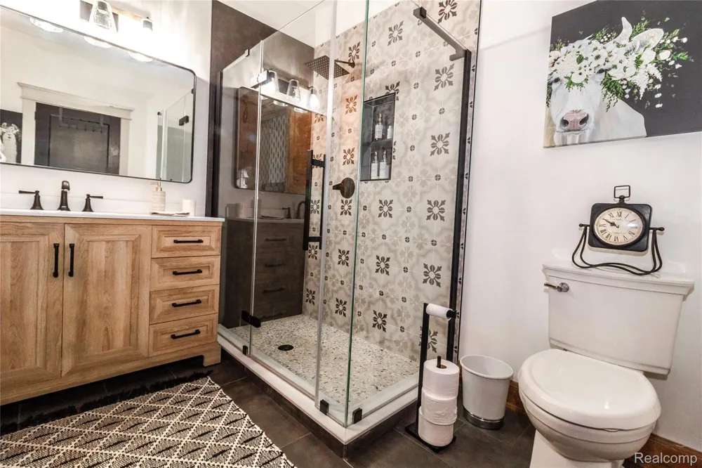 4520 Water Street Columbiaville Village, MI 48421