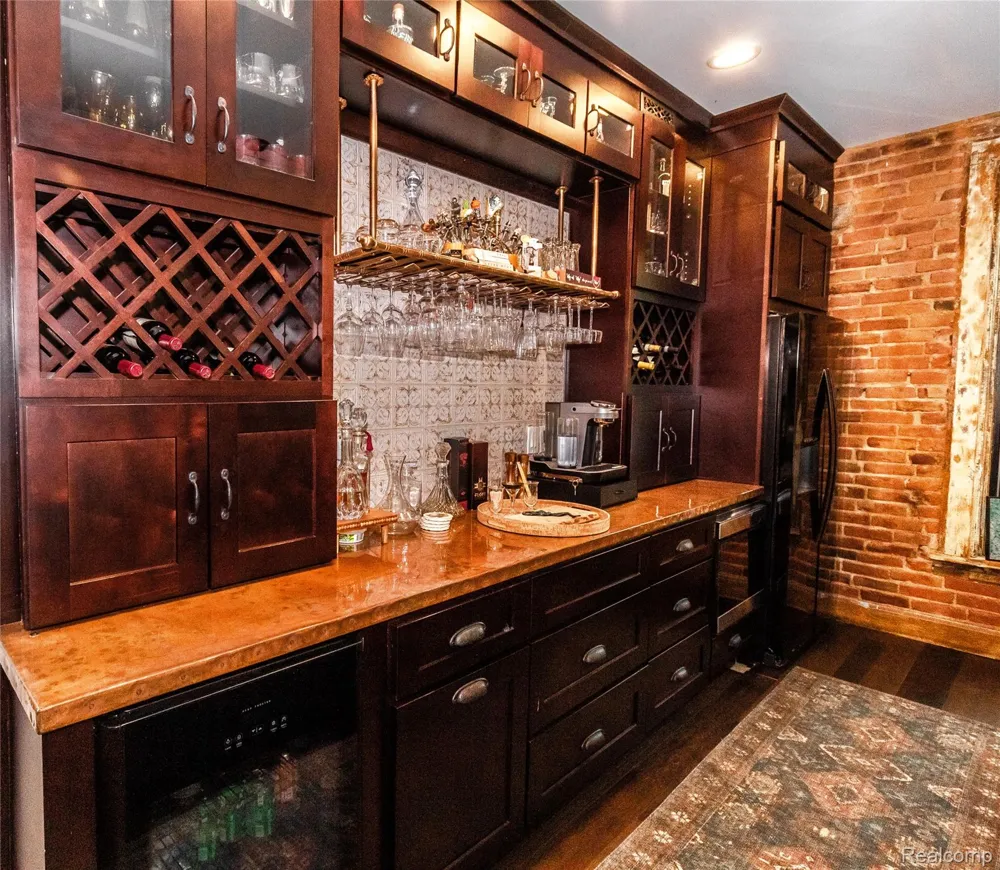 4520 Water Street Columbiaville Village, MI 48421