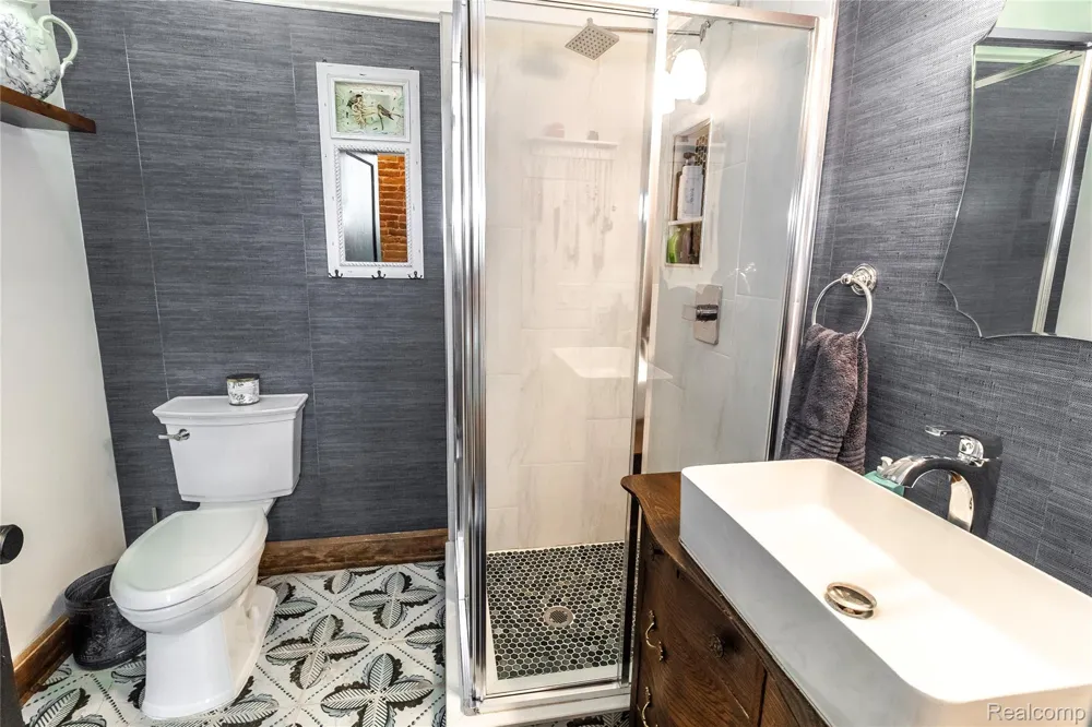 4520 Water Street Columbiaville Village, MI 48421