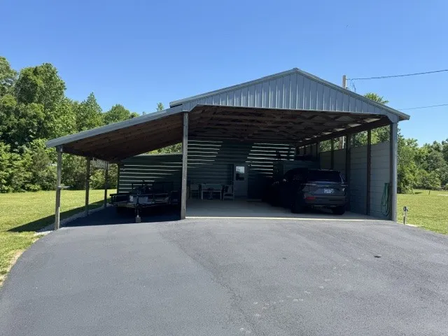 479 Horseshoe Bend Linden, TN 37096
