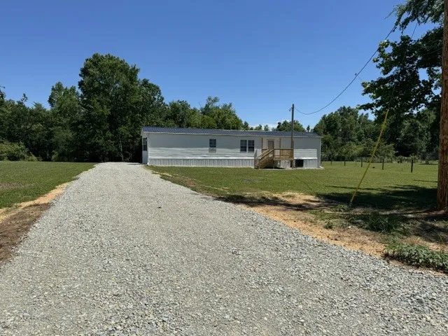 479 Horseshoe Bend Linden, TN 37096