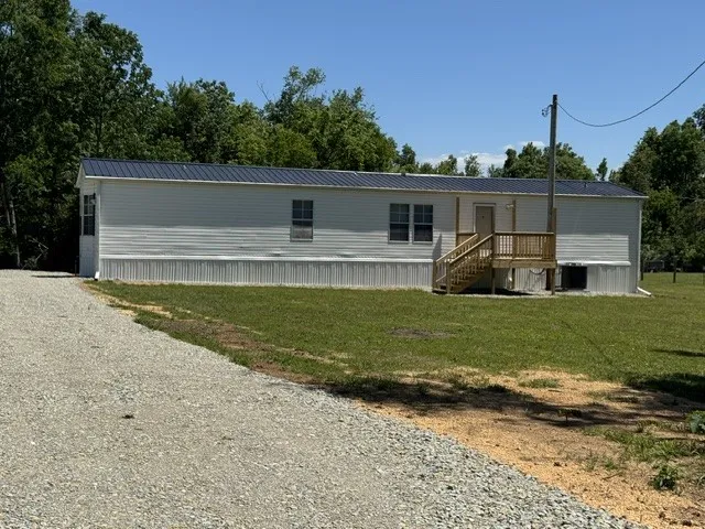 479 Horseshoe Bend Linden, TN 37096
