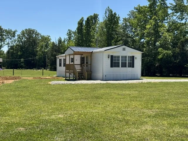 479 Horseshoe Bend Linden, TN 37096