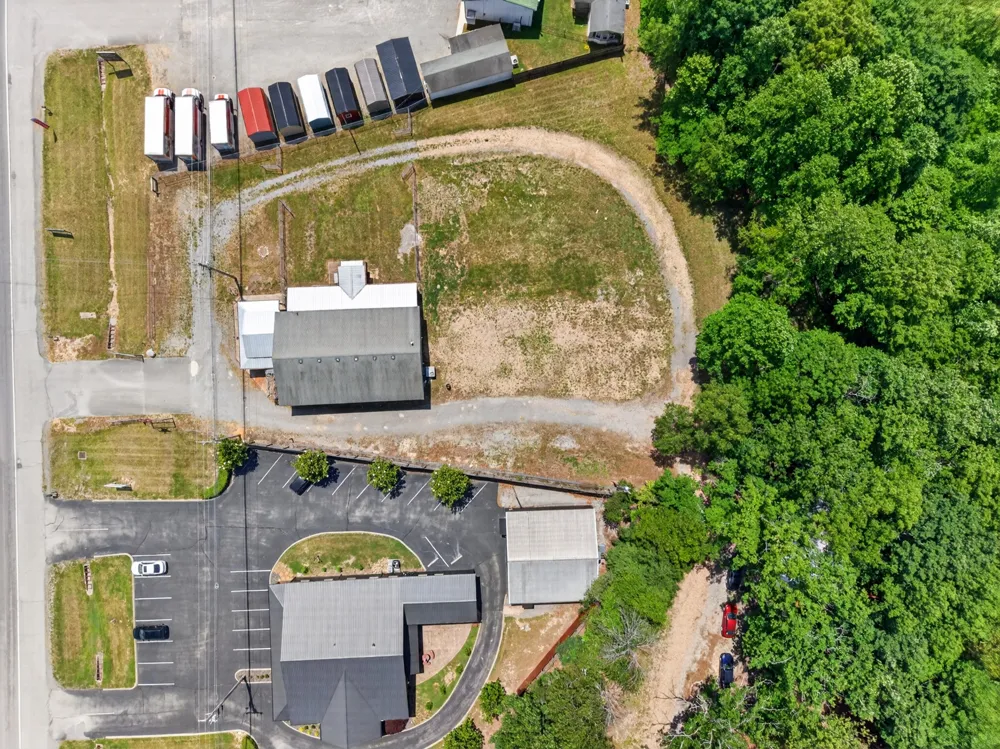 3239 Nashville Hwy Smithville, TN 37166