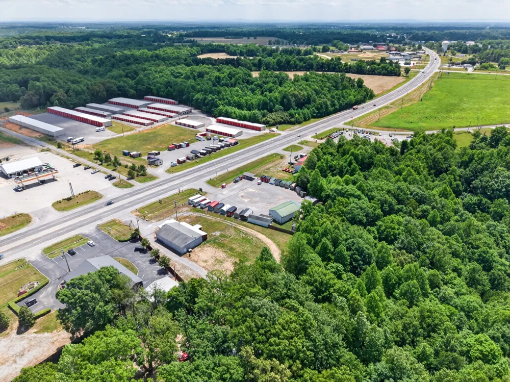 3239 Nashville Hwy Smithville, TN 37166