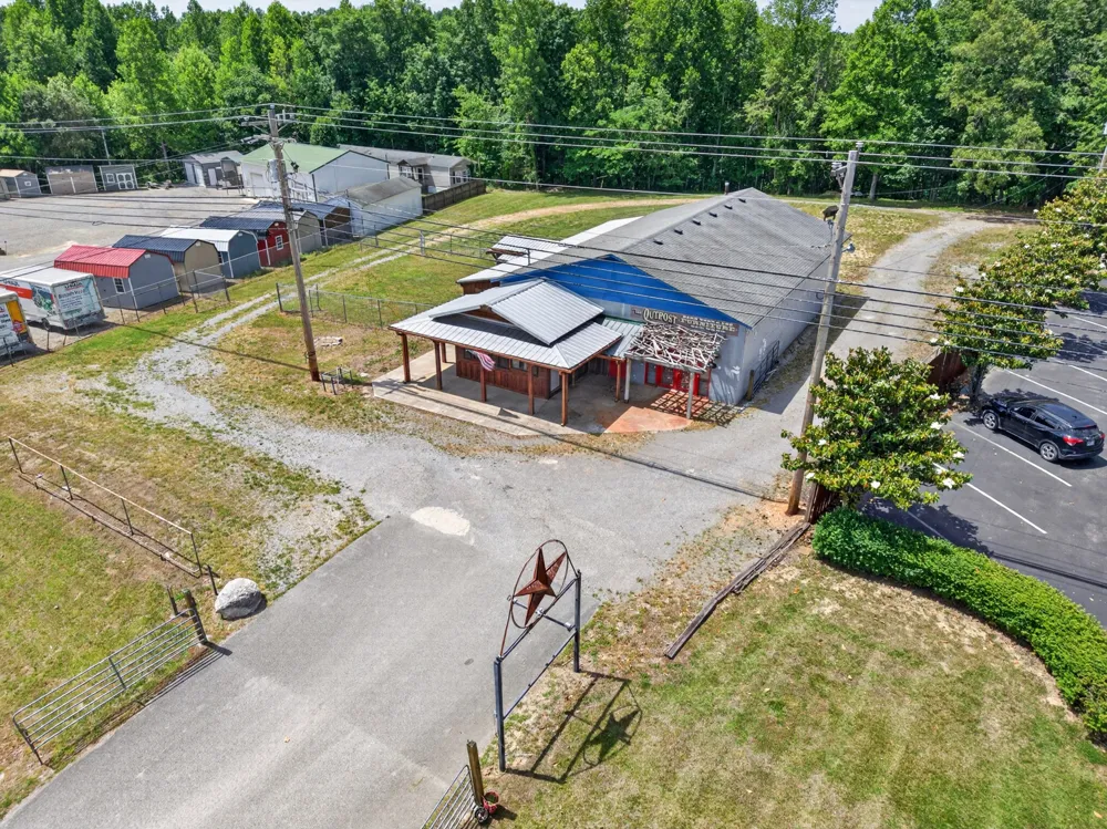 3239 Nashville Hwy Smithville, TN 37166