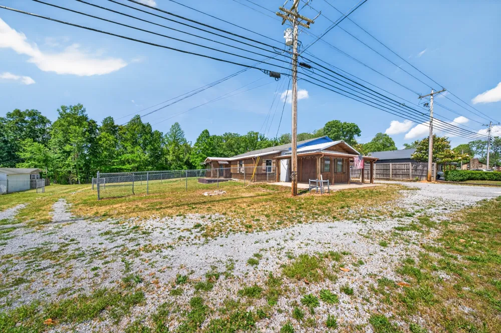 3239 Nashville Hwy Smithville, TN 37166