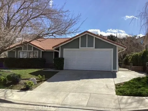 4660 Grandview Drive