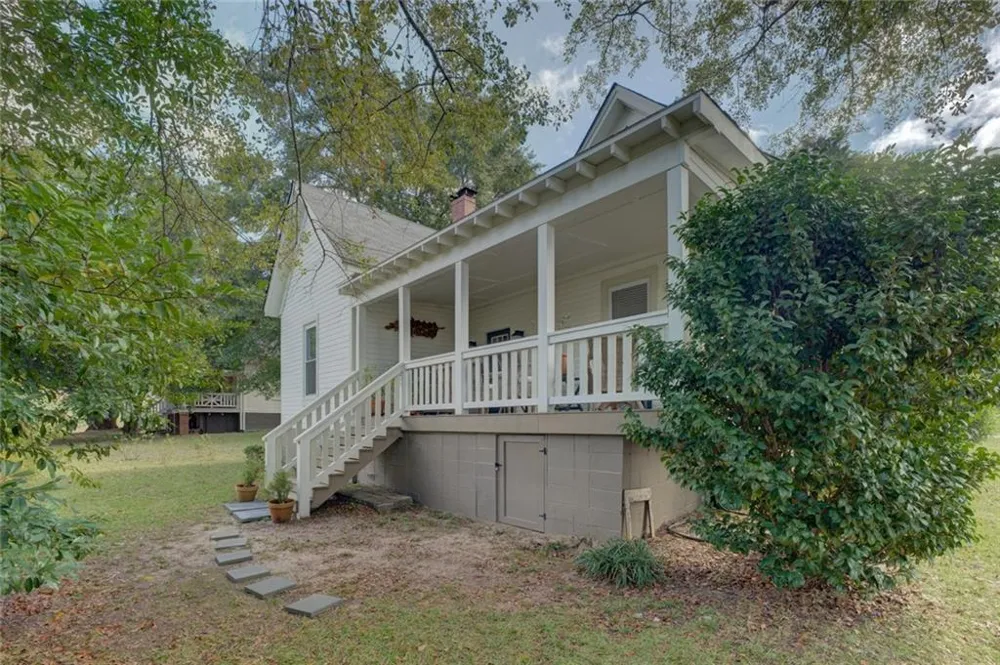 2 Broad Street Porterdale, GA 30014