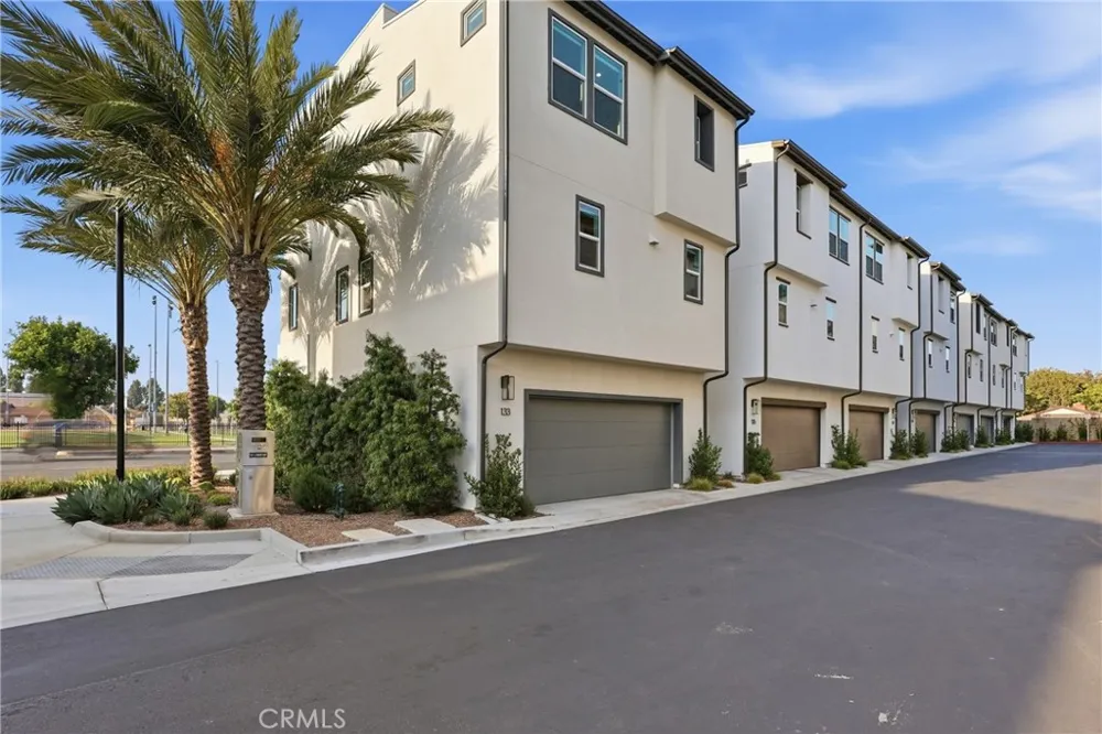 133 Jessup Tustin, CA 92780