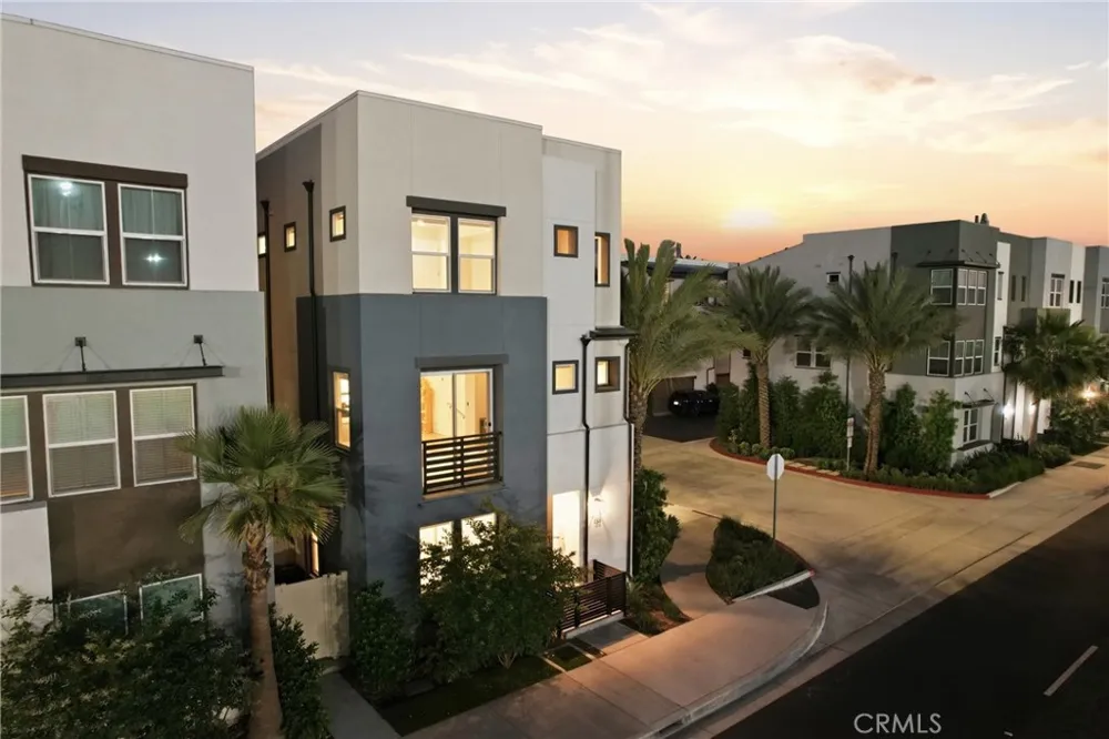 133 Jessup Tustin, CA 92780