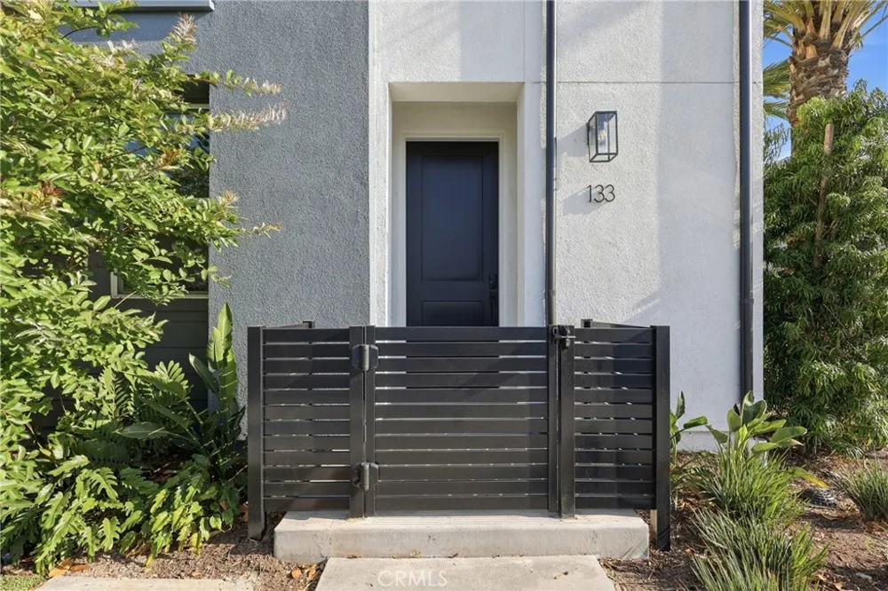 133 Jessup Tustin, CA 92780