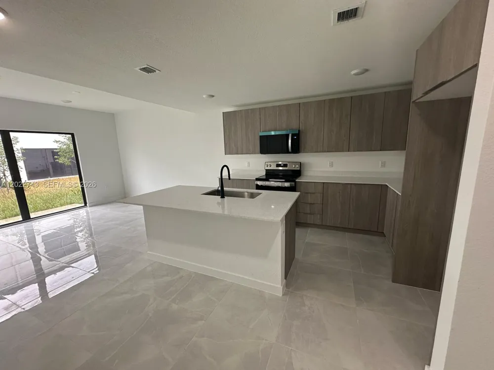 1310 NW 5th St #1310 Florida City, FL 33034