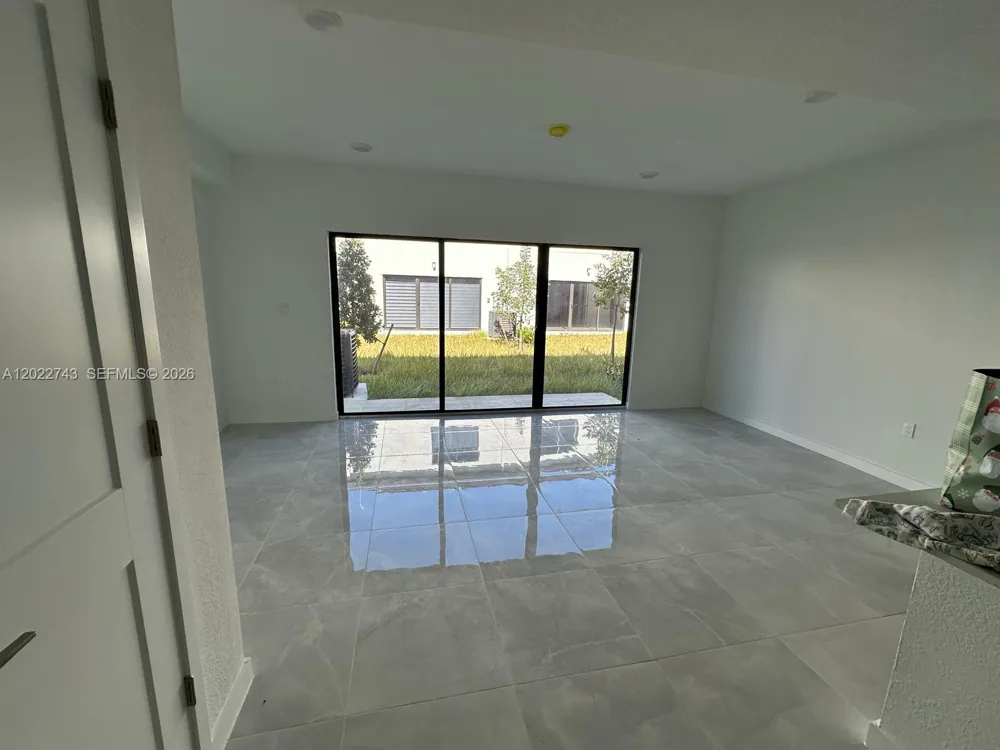 1310 NW 5th St #1310 Florida City, FL 33034