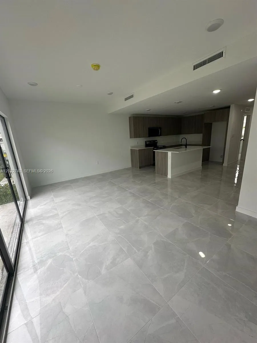 1310 NW 5th St #1310 Florida City, FL 33034