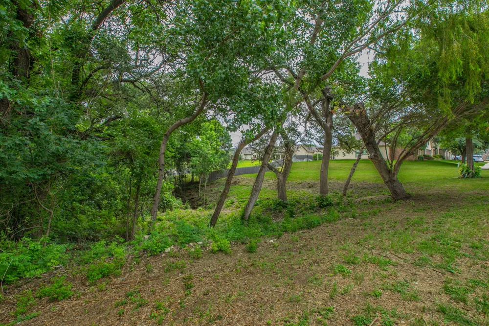 17058 Dominion Drive Woodway, TX 76712