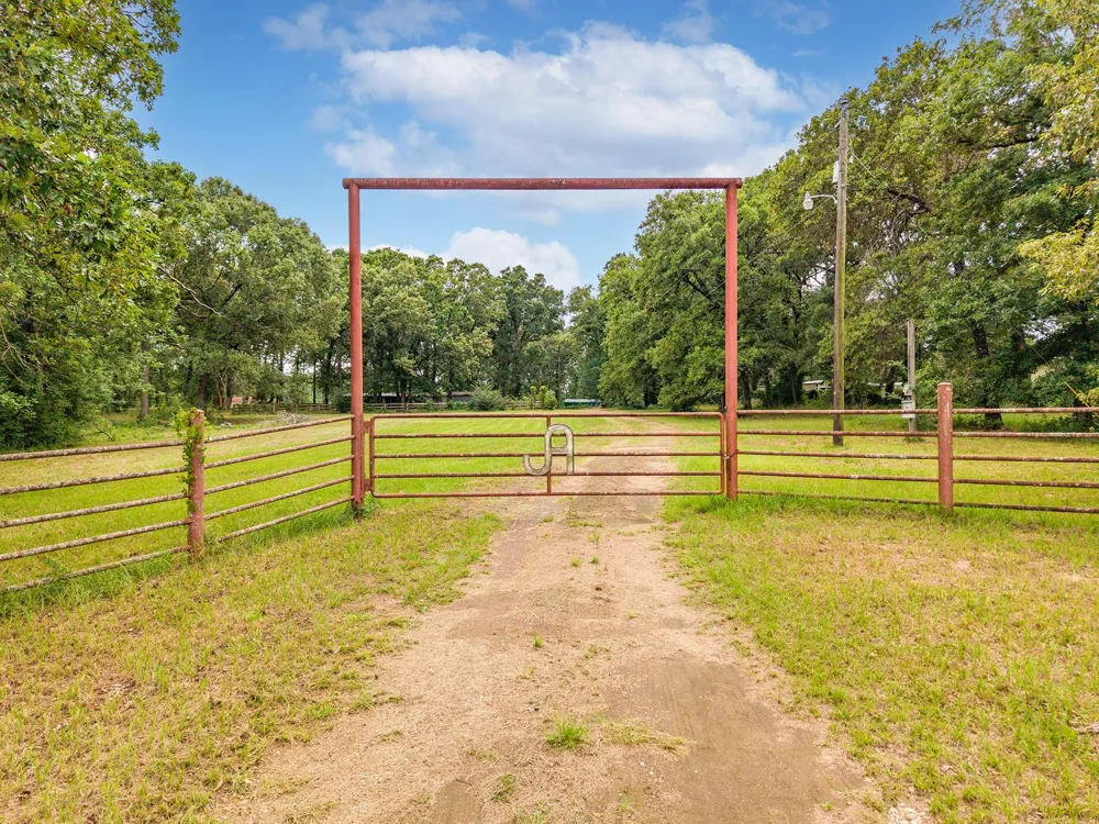 5740 Hwy 103 E Lufkin, TX 75901