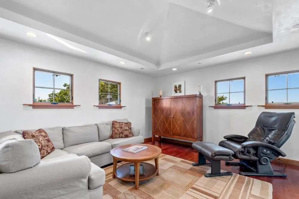 1205 Eagle Hill Road Royal Oaks, CA 95076