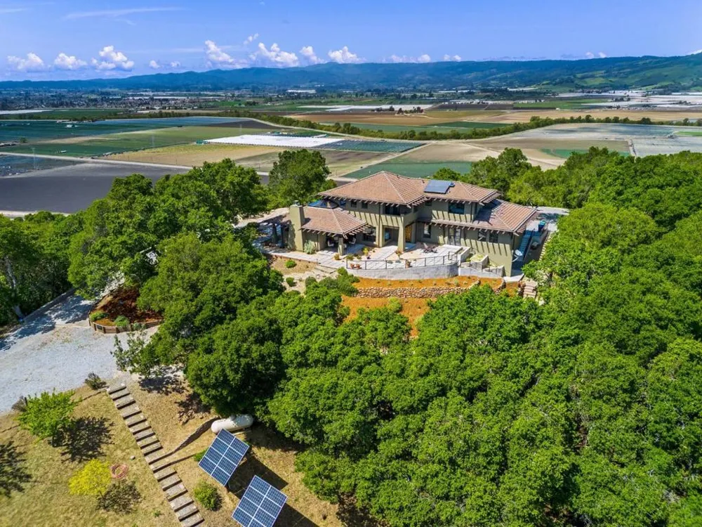 1205 Eagle Hill Road Royal Oaks, CA 95076