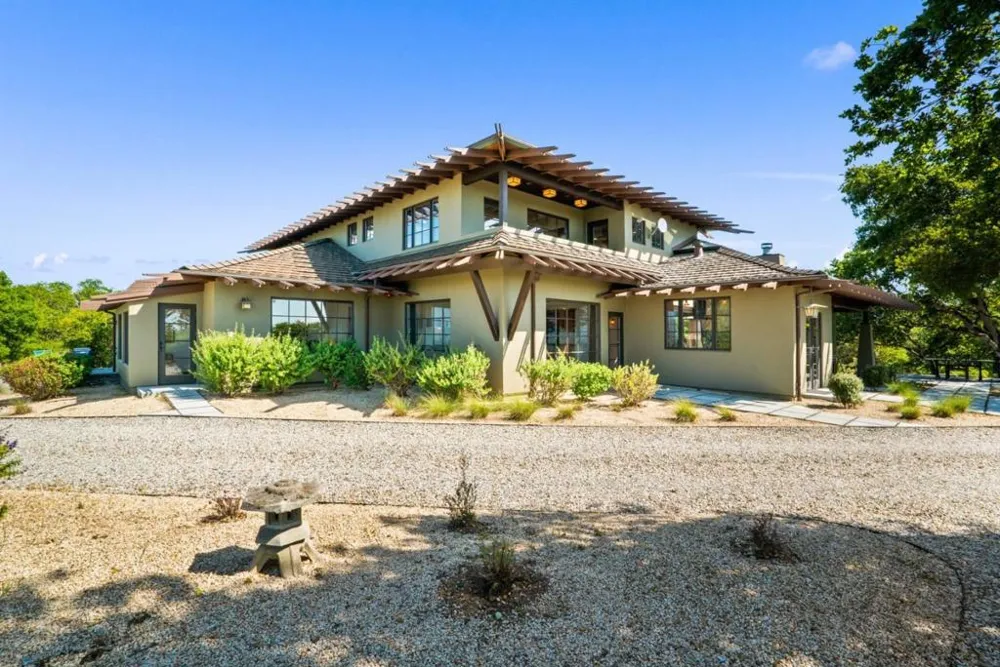 1205 Eagle Hill Road Royal Oaks, CA 95076