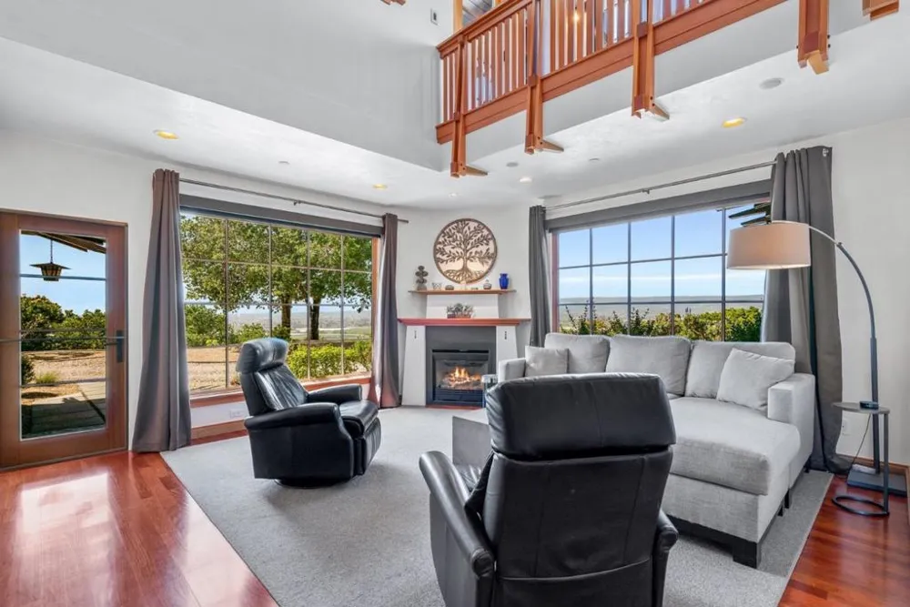1205 Eagle Hill Road Royal Oaks, CA 95076