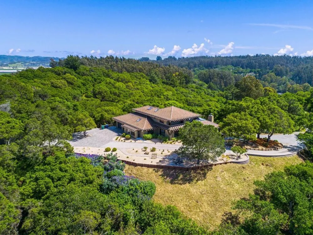 1205 Eagle Hill Road Royal Oaks, CA 95076