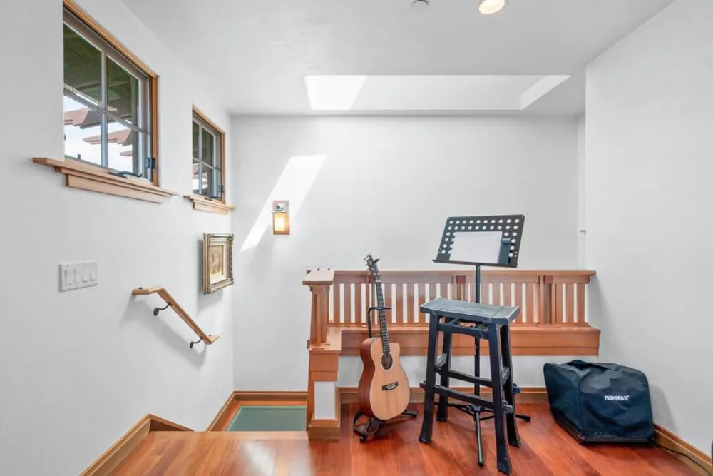 1205 Eagle Hill Road Royal Oaks, CA 95076