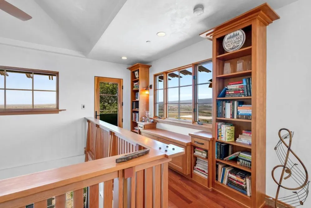 1205 Eagle Hill Road Royal Oaks, CA 95076