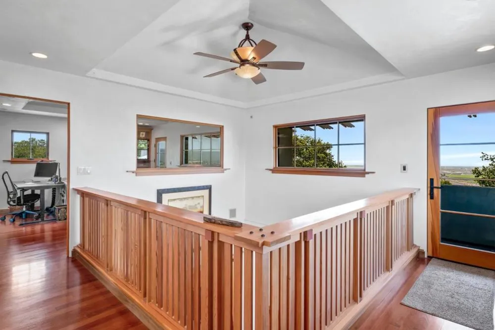 1205 Eagle Hill Road Royal Oaks, CA 95076