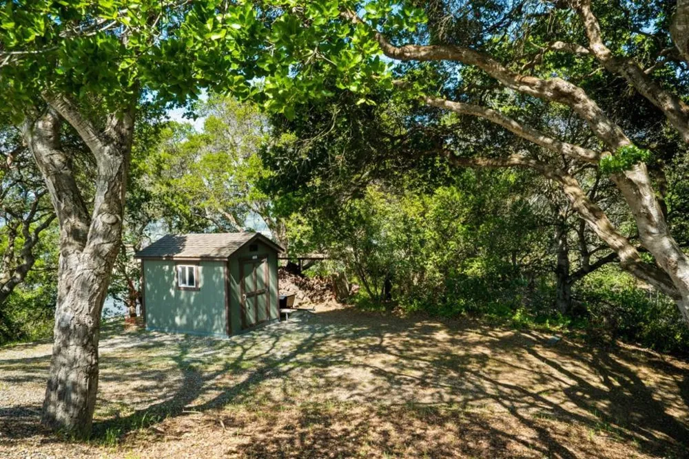 1205 Eagle Hill Road Royal Oaks, CA 95076