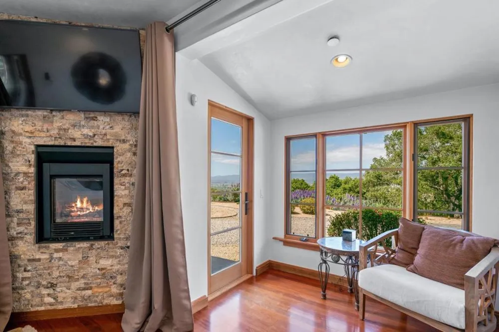 1205 Eagle Hill Road Royal Oaks, CA 95076