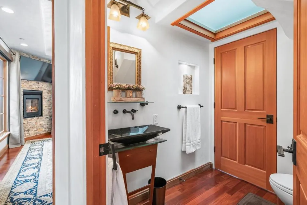1205 Eagle Hill Road Royal Oaks, CA 95076