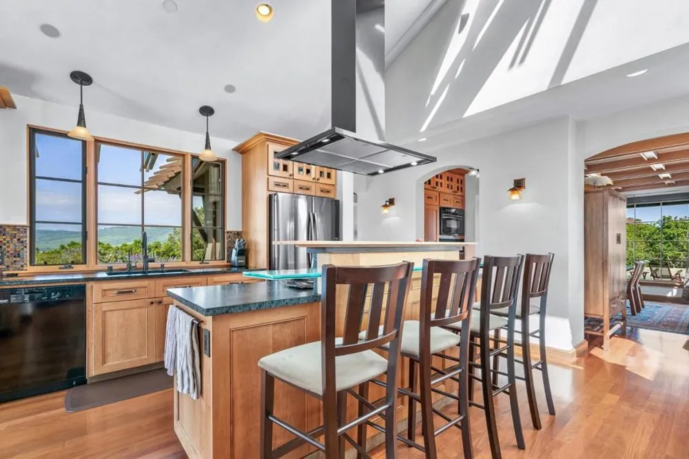 1205 Eagle Hill Road Royal Oaks, CA 95076