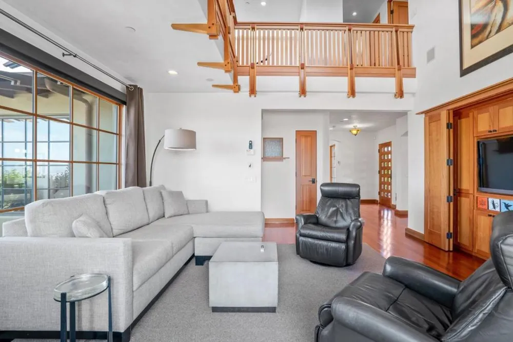 1205 Eagle Hill Road Royal Oaks, CA 95076