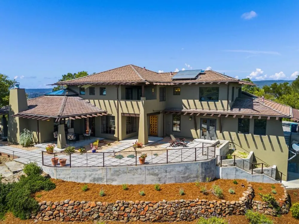 1205 Eagle Hill Road Royal Oaks, CA 95076