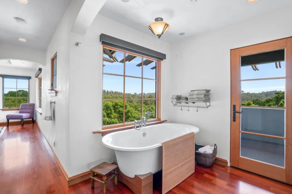 1205 Eagle Hill Road Royal Oaks, CA 95076