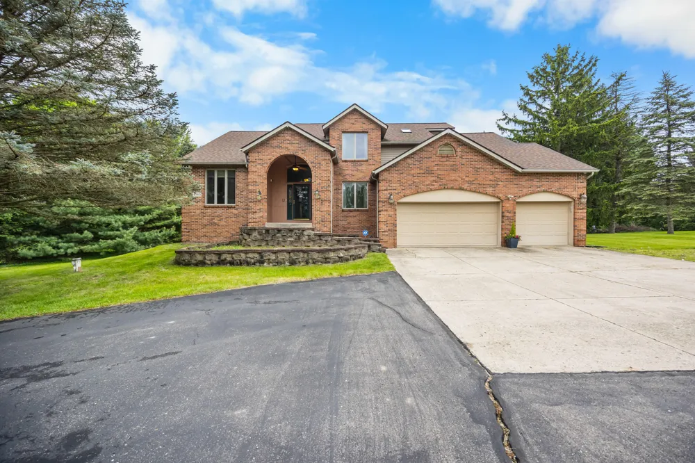 6140 Saline Ann Arbor Road Saline, MI 48176