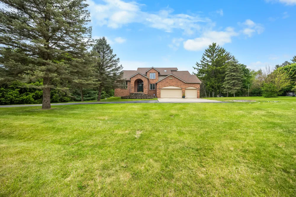 6140 Saline Ann Arbor Road Saline, MI 48176